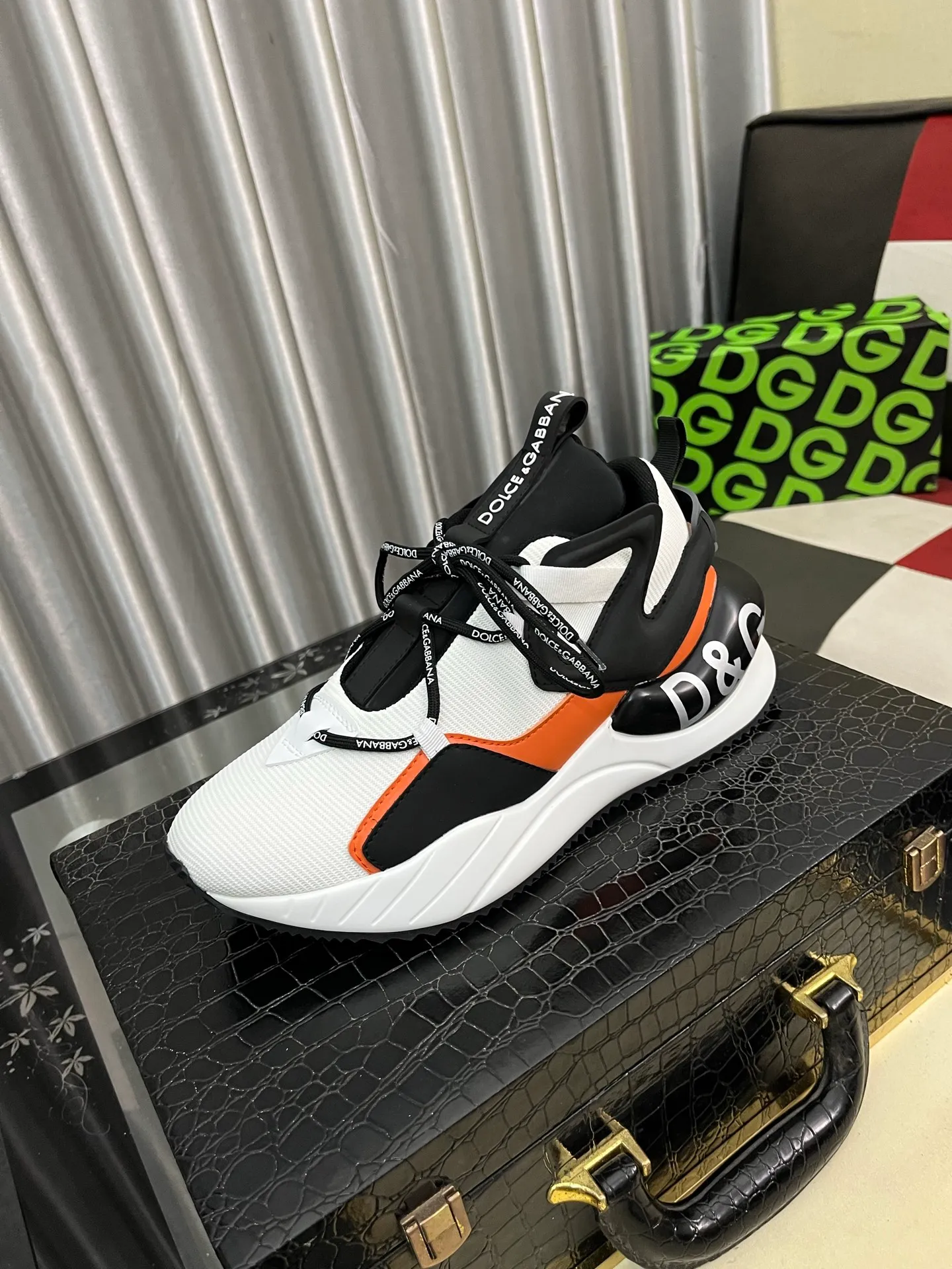 Men's men's shoes 💰540⌚️⌚️【DG～】couple casual shoes 2025z cabinet sales simultaneously 🔶Size: 35-46#️⃣ 🔷5 colors🔜The upper is made of multi-material splicing➕Mesh lining, comfortable and breathable, sole: original comfortable and wear-resistant outsole, ⚠️real thing📱photographed🎬real thing is better📢📢📢